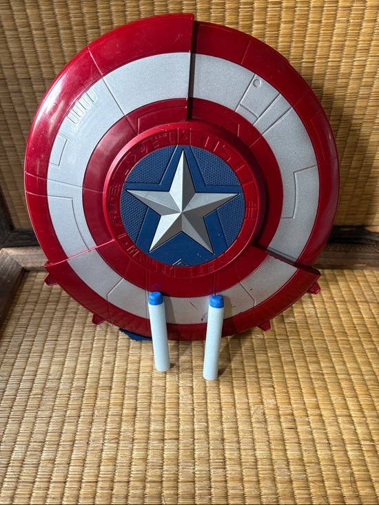 Hasbro Other - ☀️HASBRO: Captain America Shield Blaster - with 2 darts